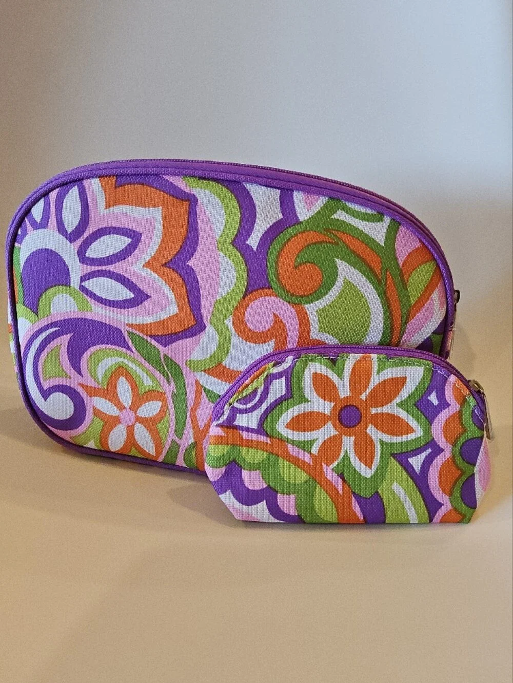 Clinique vibrant purple